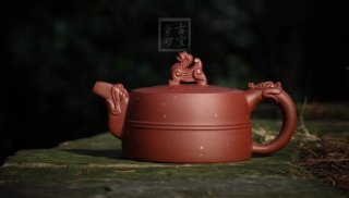 《金龍出?！芬伺d紫砂壺作品全手工底槽青
