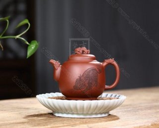 《靈龍納?！? title=